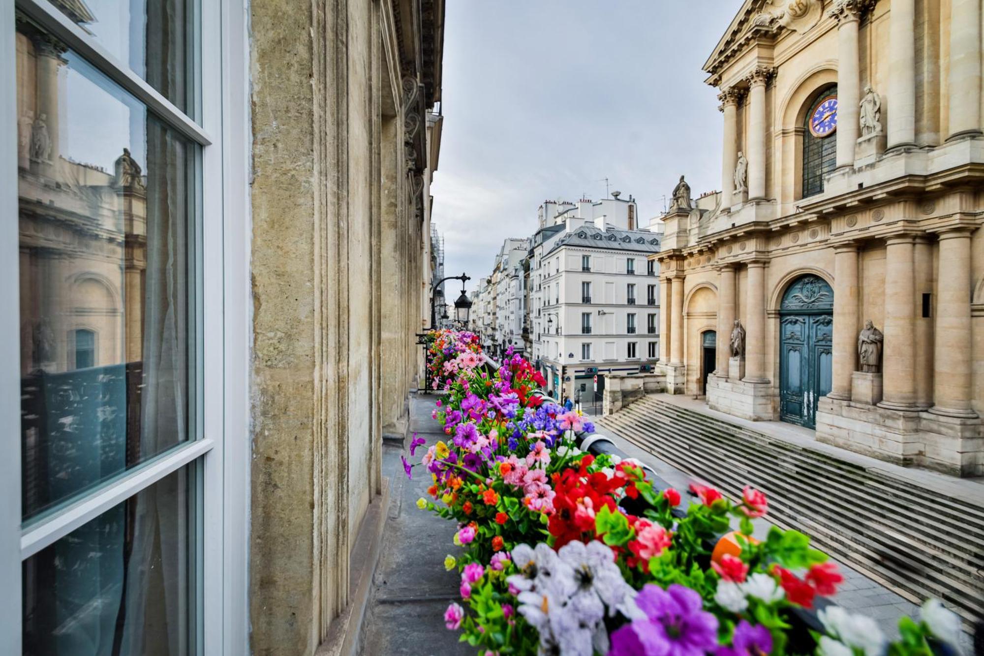 Louvre - Saint-Roch Apartment Paris Bagian luar foto